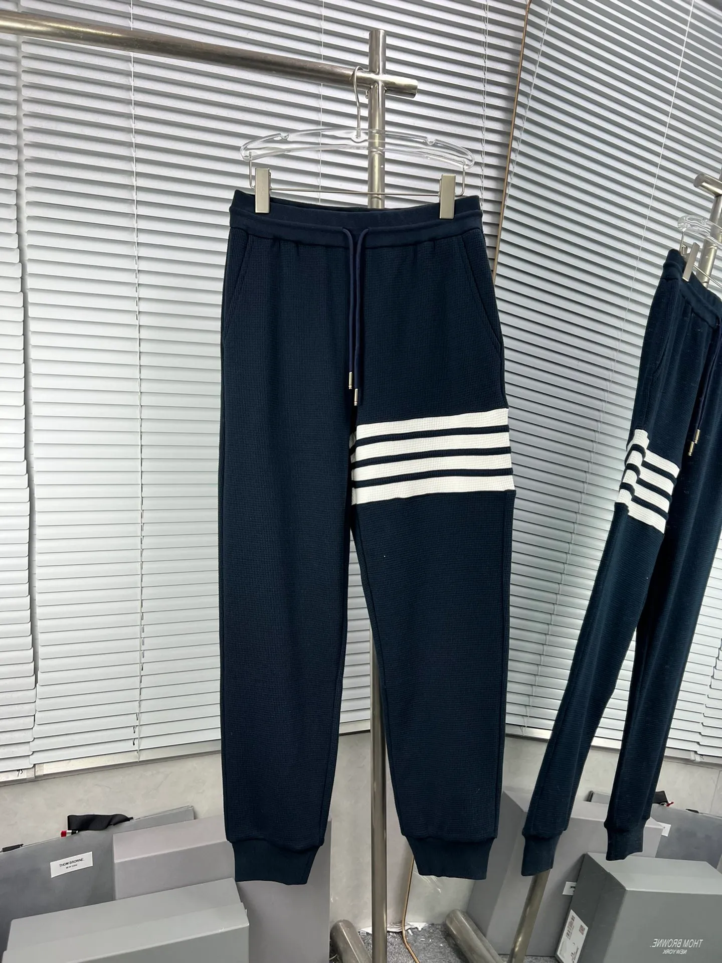 Thom Browne 420g ，4 ， 、 ， ！ 、 、 ， ！ Size：0-4 Colour：White Navy Blue Light Gray
